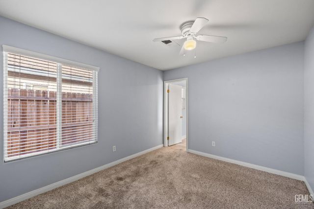 5918 Potenza Lane, Bakersfield, CA 93308