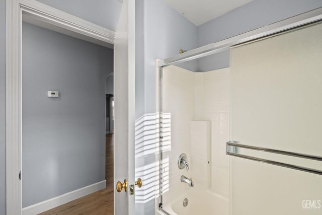 5918 Potenza Lane, Bakersfield, CA 93308