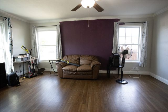 2121 San Jose, Fort Worth, TX 76112