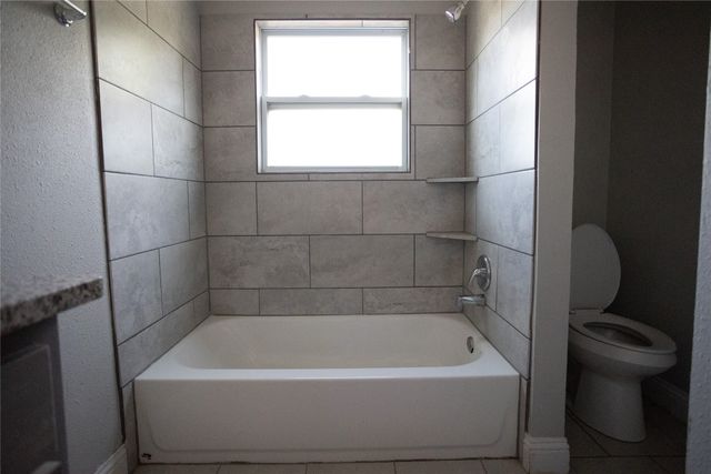 2121 San Jose, Fort Worth, TX 76112
