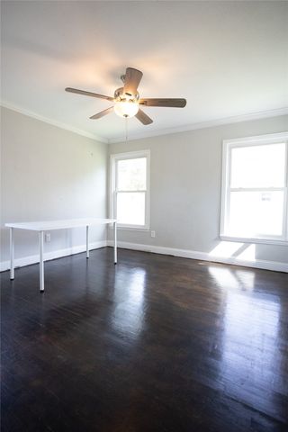 2121 San Jose, Fort Worth, TX 76112