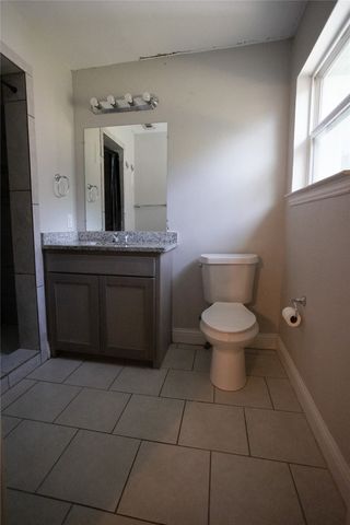 2121 San Jose, Fort Worth, TX 76112