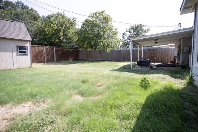 2121 San Jose, Fort Worth, TX 76112