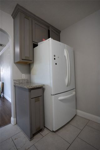 2121 San Jose, Fort Worth, TX 76112