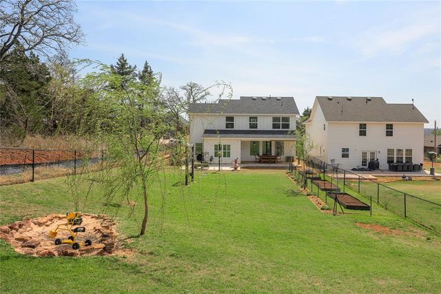 325 E 8th Street, Arcadia, OK 73007