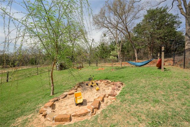 325 E 8th Street, Arcadia, OK 73007