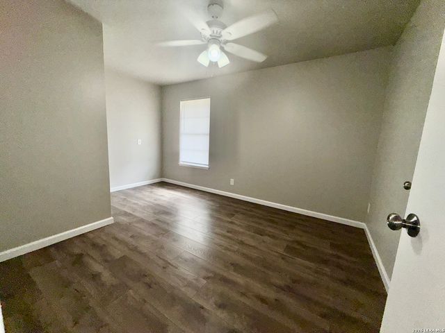 4831 SEABREEZE DR, San Antonio, TX 78220