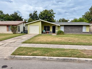 4831 SEABREEZE DR, San Antonio, TX 78220