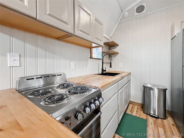 28276 S 547 Road, Park Hill, OK 74451