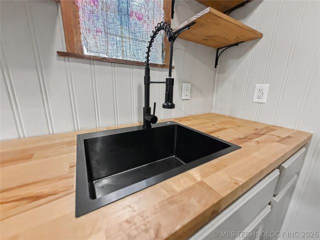 28276 S 547 Road, Park Hill, OK 74451