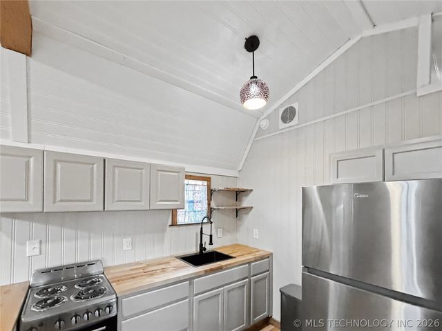 28276 S 547 Road, Park Hill, OK 74451