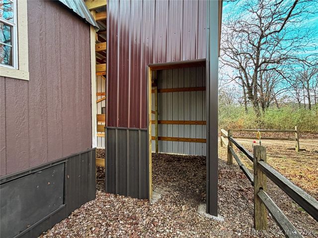 28276 S 547 Road, Park Hill, OK 74451