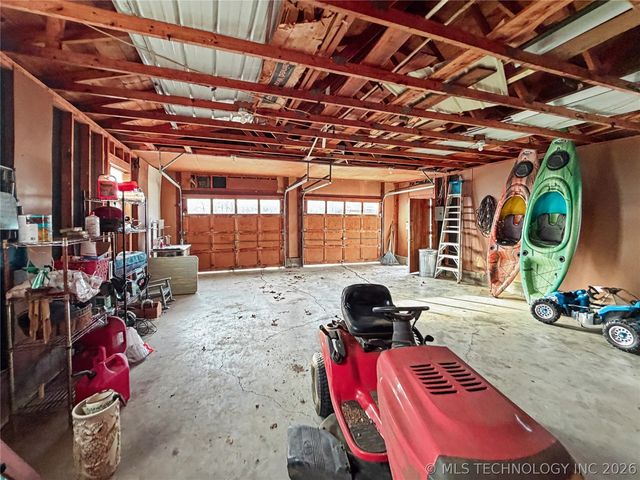 28276 S 547 Road, Park Hill, OK 74451