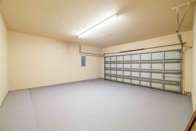 3002 Ivydale Road, Pearland, TX 77581