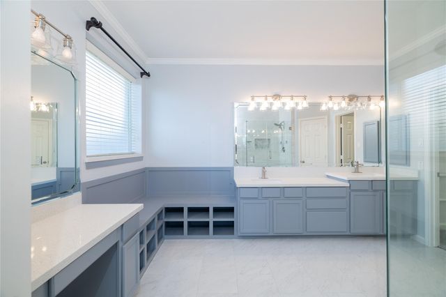 3002 Ivydale Road, Pearland, TX 77581