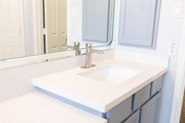 3002 Ivydale Road, Pearland, TX 77581