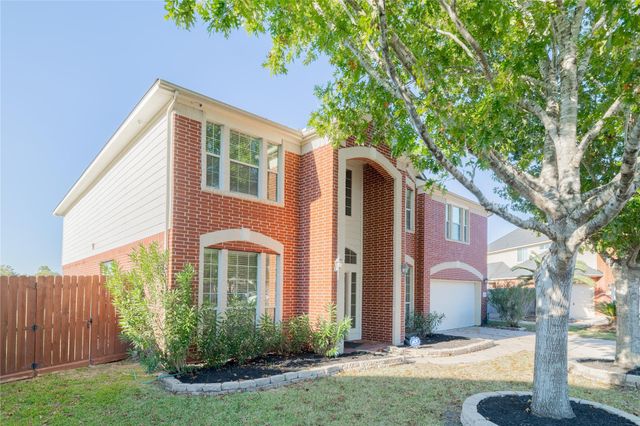 3002 Ivydale Road, Pearland, TX 77581
