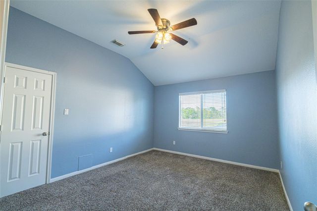 3002 Ivydale Road, Pearland, TX 77581