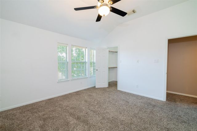 3002 Ivydale Road, Pearland, TX 77581