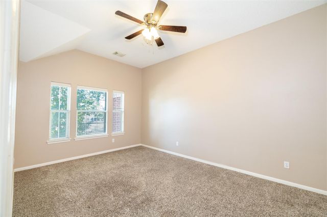 3002 Ivydale Road, Pearland, TX 77581