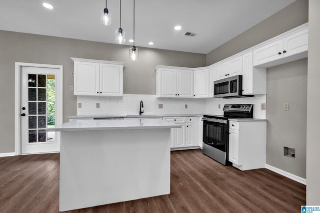 6243 PEREGRINE CIRCLE, Trussville, AL 35173