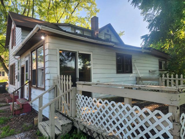 415 West Avenue, Mauston, WI 53948