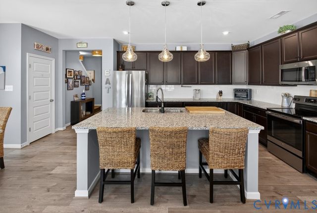 7669 Leeds Castle Ln, New Kent, VA 23124