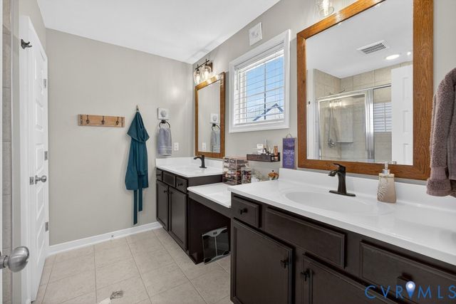 7669 Leeds Castle Ln, New Kent, VA 23124