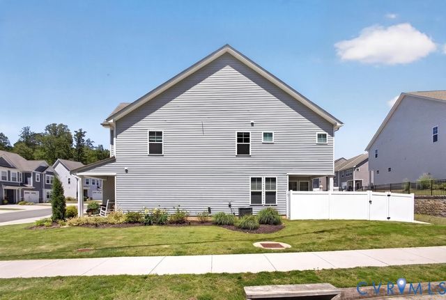 7669 Leeds Castle Ln, New Kent, VA 23124