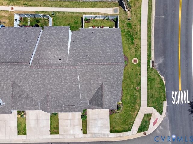 7669 Leeds Castle Ln, New Kent, VA 23124