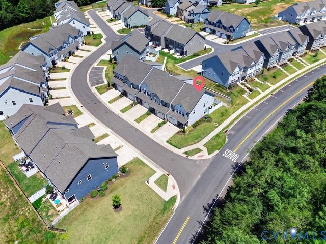 7669 Leeds Castle Ln, New Kent, VA 23124