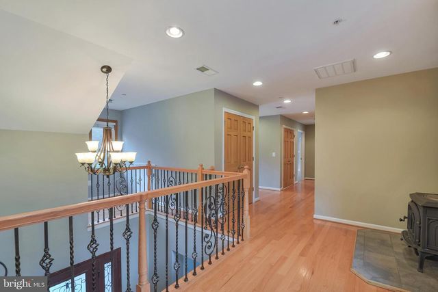 7715 PARADISE BEACH RD, Pasadena, MD 21122