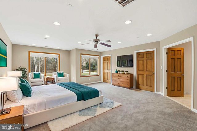 7715 PARADISE BEACH RD, Pasadena, MD 21122