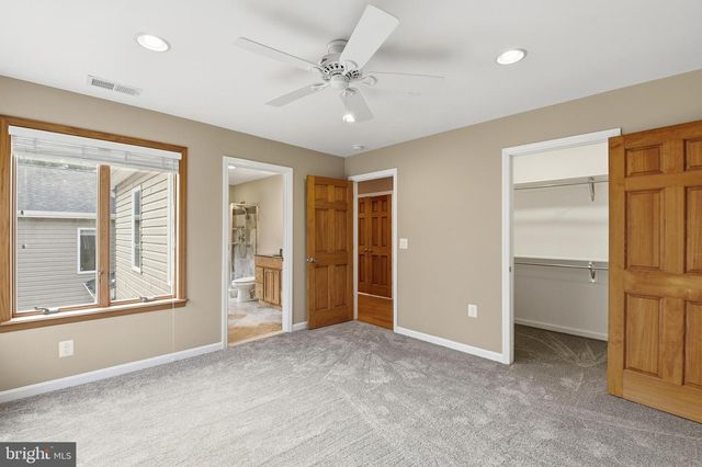 7715 PARADISE BEACH RD, Pasadena, MD 21122