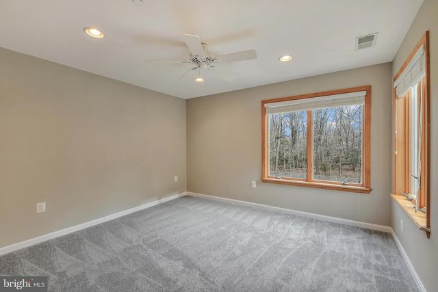 7715 PARADISE BEACH RD, Pasadena, MD 21122