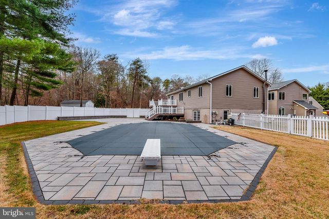 7715 PARADISE BEACH RD, Pasadena, MD 21122