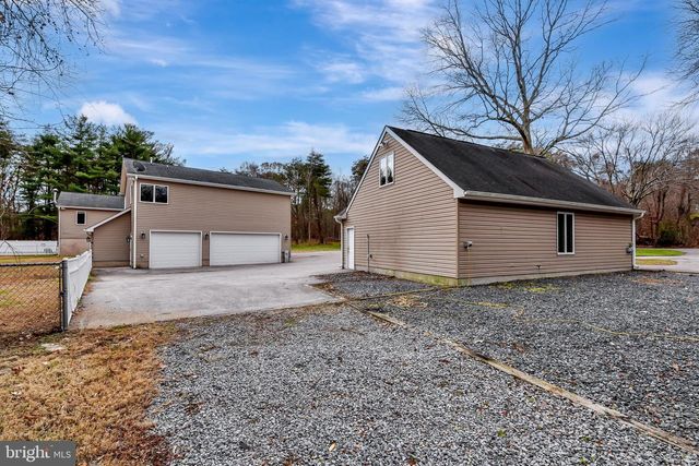 7715 PARADISE BEACH RD, Pasadena, MD 21122