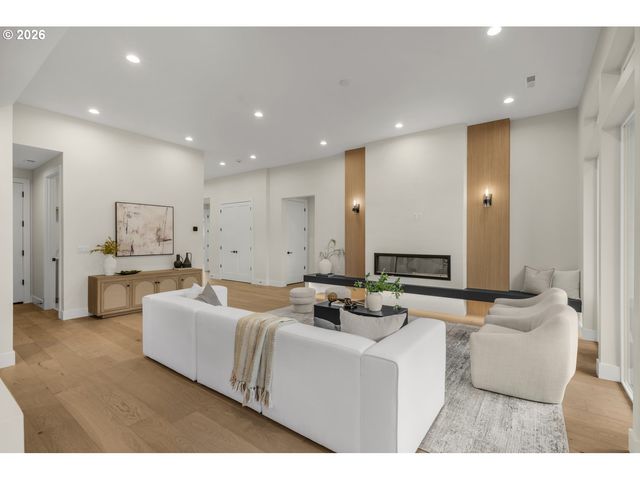 12313 Ne 66TH Ct, Vancouver, WA 98686