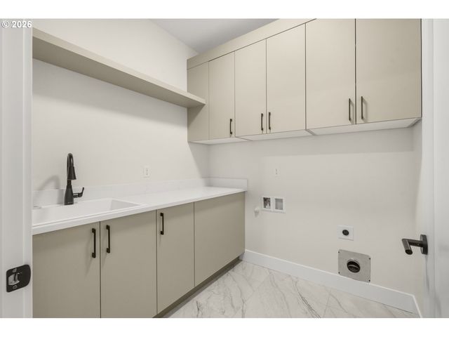 12313 Ne 66TH Ct, Vancouver, WA 98686