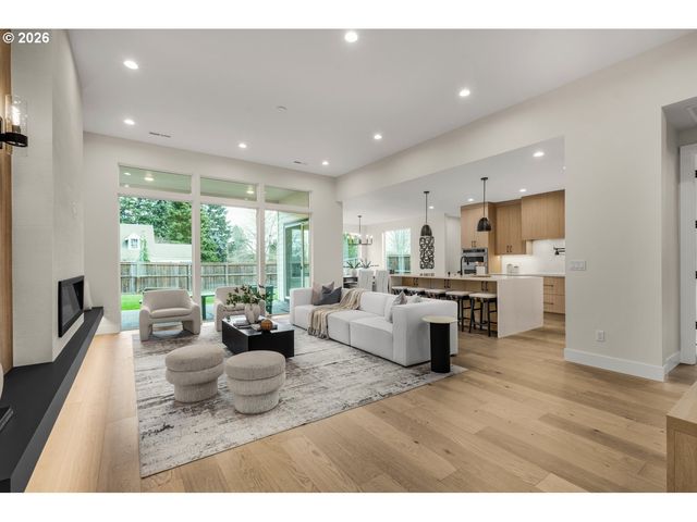 12313 Ne 66TH Ct, Vancouver, WA 98686