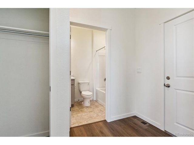 4820 Lynxes Way, Johnstown, CO 80534