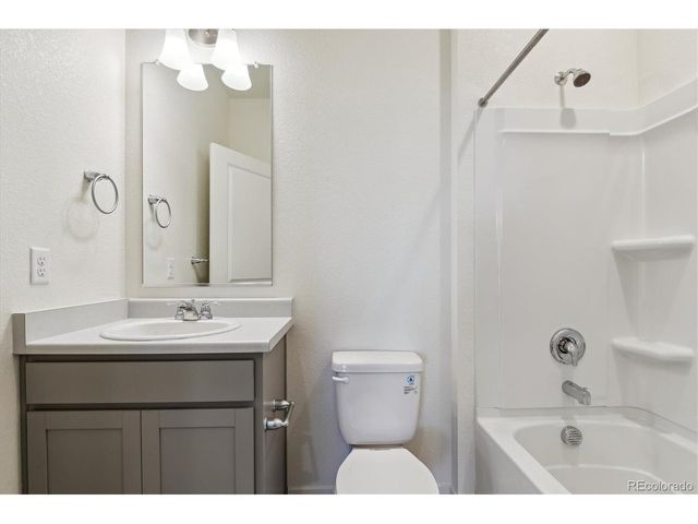 4820 Lynxes Way, Johnstown, CO 80534