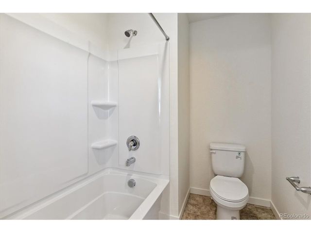 4820 Lynxes Way, Johnstown, CO 80534