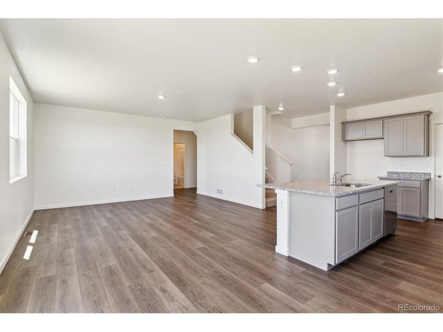 4820 Lynxes Way, Johnstown, CO 80534