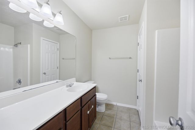 2013 E Concord Street, Broken Arrow, OK 74012