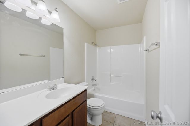 2013 E Concord Street, Broken Arrow, OK 74012