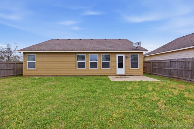 2013 E Concord Street, Broken Arrow, OK 74012