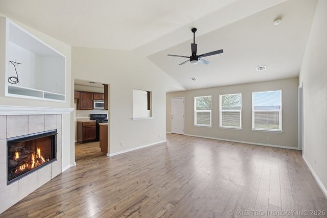 2013 E Concord Street, Broken Arrow, OK 74012