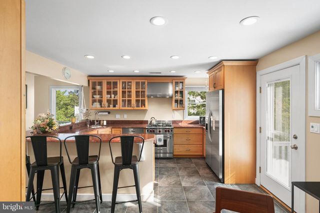 17 E 14TH ST, Barnegat Light, NJ 08006