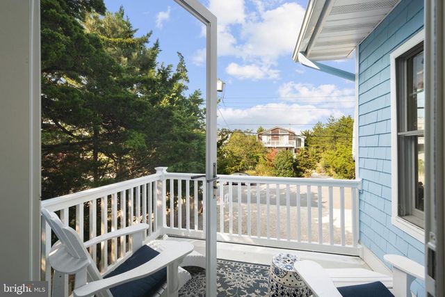 17 E 14TH ST, Barnegat Light, NJ 08006